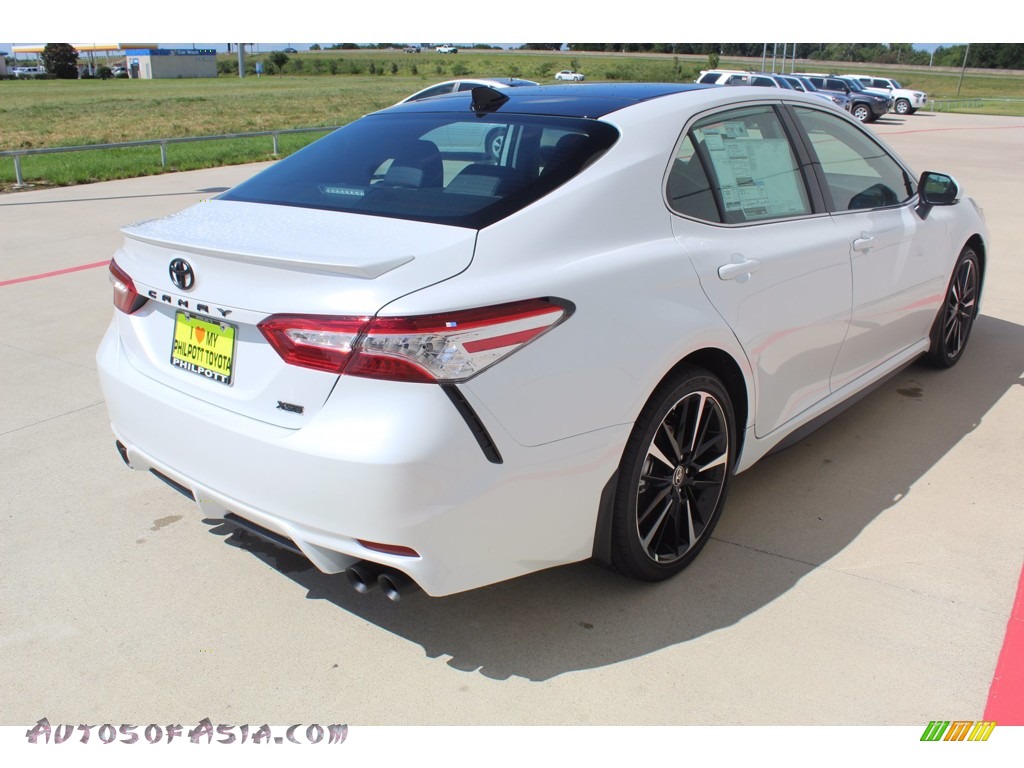 2020 Camry XSE - Wind Chill Pearl / Black photo #8