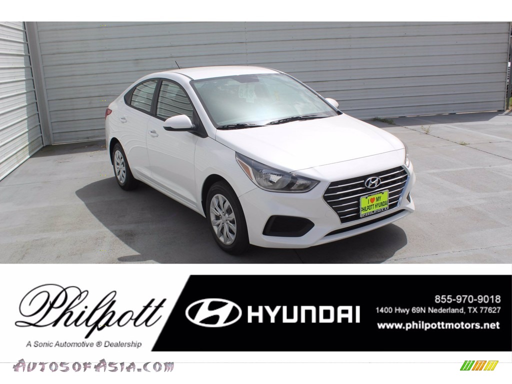 Frost White Pearl / Black Hyundai Accent SE