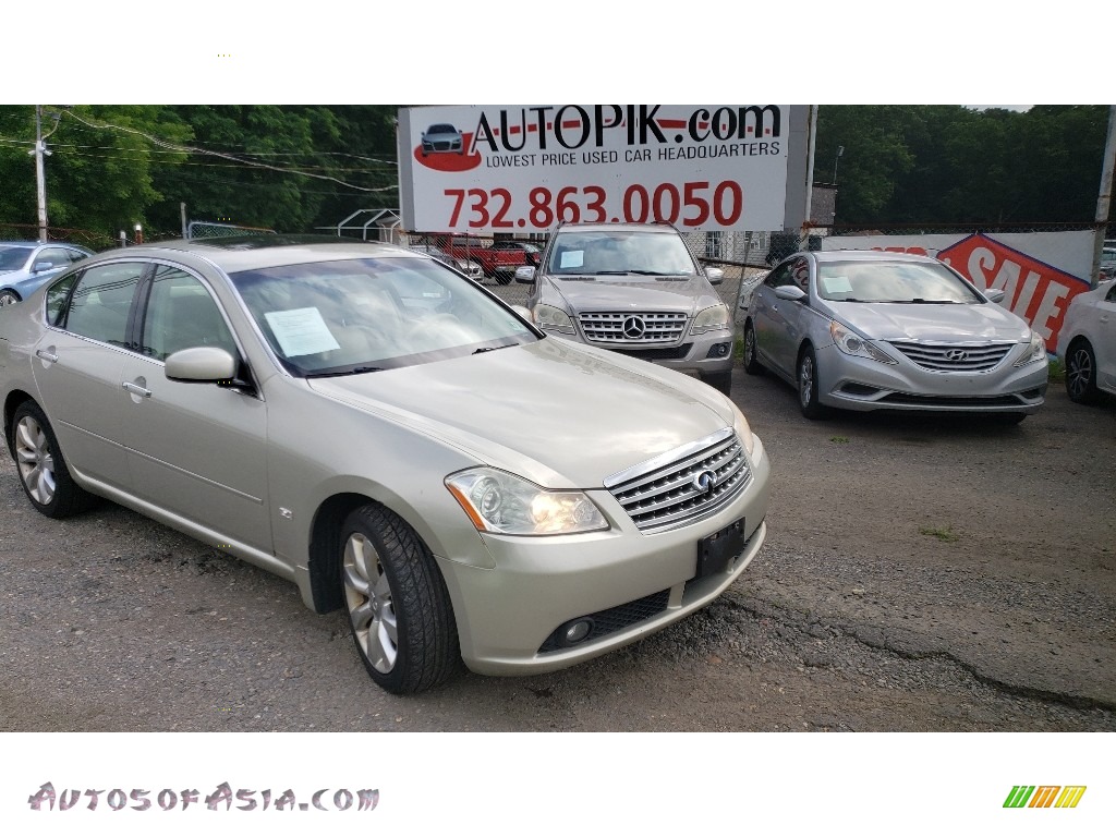 Serengeti Sand Metallic / Graphite Infiniti M 35x Sedan