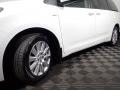 Toyota Sienna XLE AWD Blizzard White Pearl photo #8