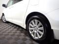 Toyota Sienna XLE AWD Blizzard White Pearl photo #10