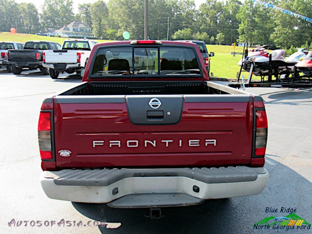 2004 Frontier XE King Cab - Red Brawn Metallic / Gray photo #4