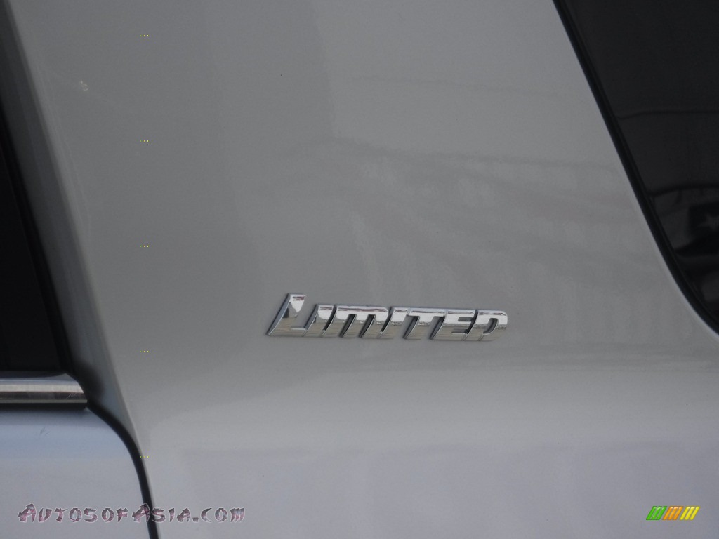 2015 4Runner Limited 4x4 - Classic Silver Metallic / Black photo #14
