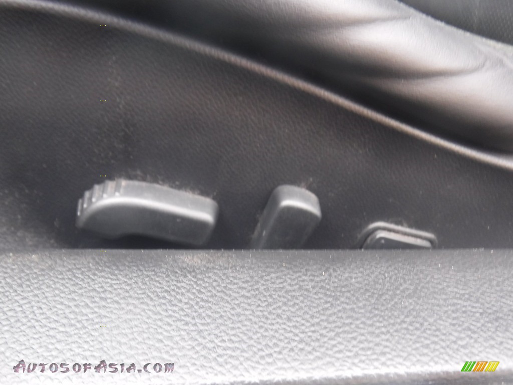 2011 G 37 x AWD Coupe - Liquid Platinum / Graphite photo #19