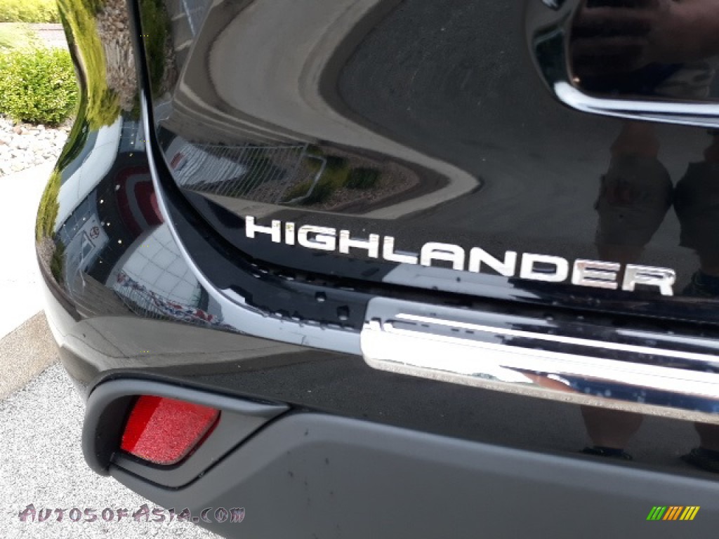 2020 Highlander XLE AWD - Midnight Black Metallic / Black photo #32