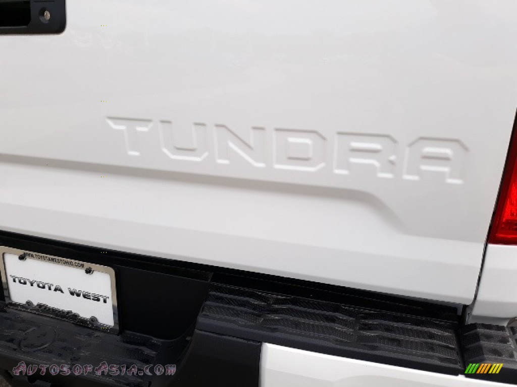 2020 Tundra SR5 CrewMax 4x4 - Super White / Graphite photo #42