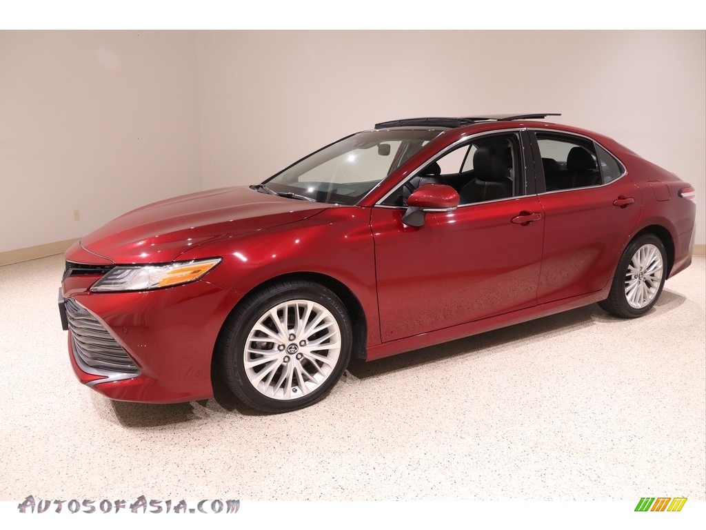 2018 Camry XLE V6 - Ruby Flare Pearl / Black photo #3