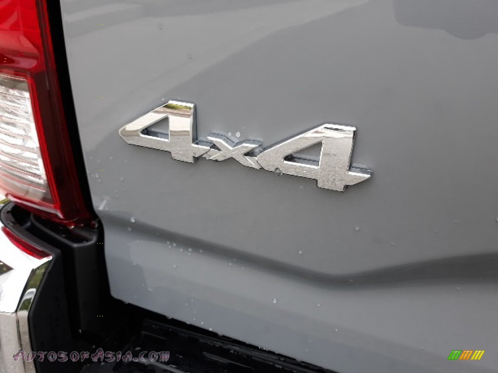 2020 Tacoma SR5 Double Cab 4x4 - Cement / Black photo #21