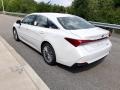 Toyota Avalon Hybrid Limited Wind Chill Pearl photo #2
