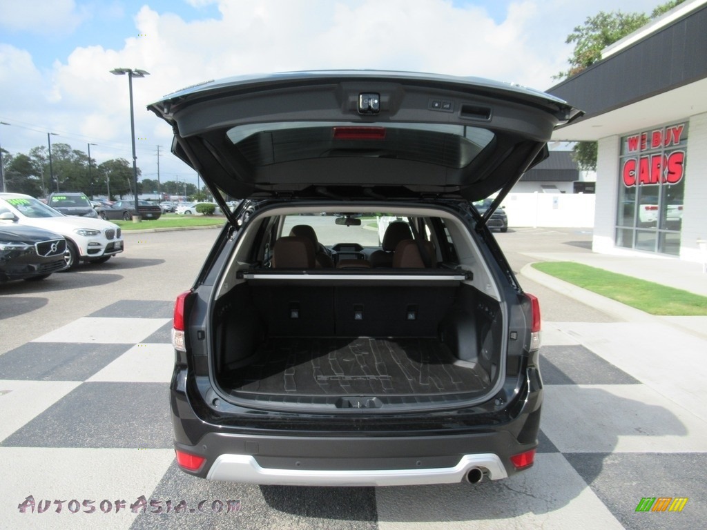 2019 Forester 2.5i Touring - Crystal Black Silica / Saddle Brown photo #5