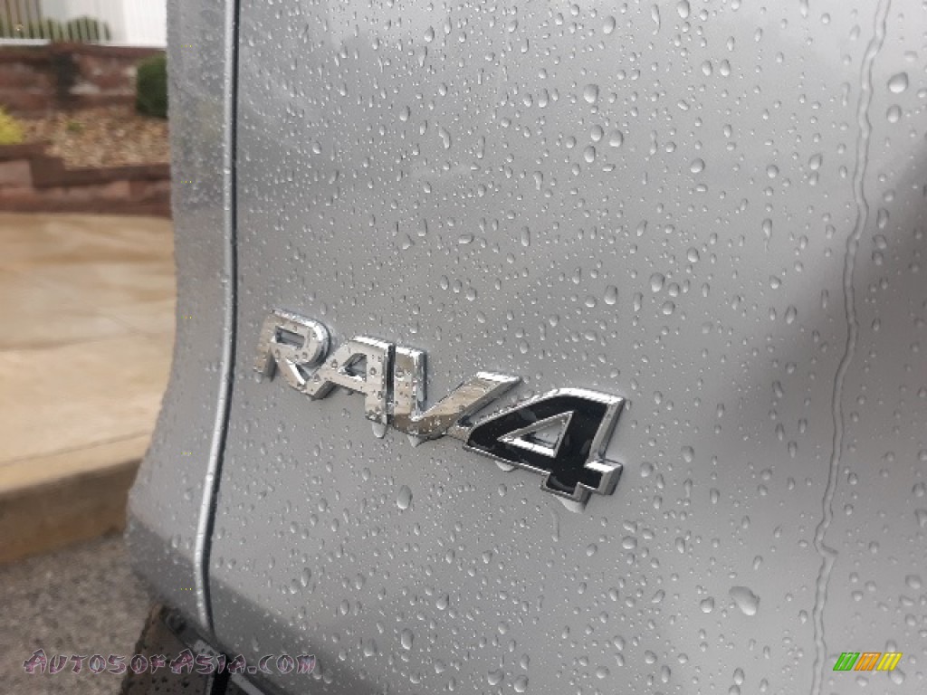 2020 RAV4 XSE AWD Hybrid - Silver Sky Metallic / Black photo #29
