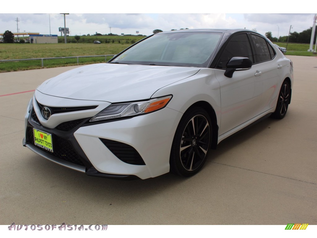 2020 Camry XSE - Super White / Cockpit Red photo #4