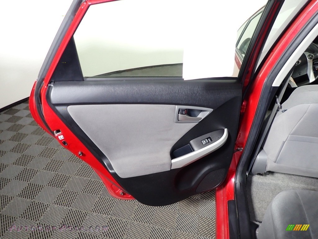 2013 Prius Two Hybrid - Barcelona Red Metallic / Dark Gray photo #20
