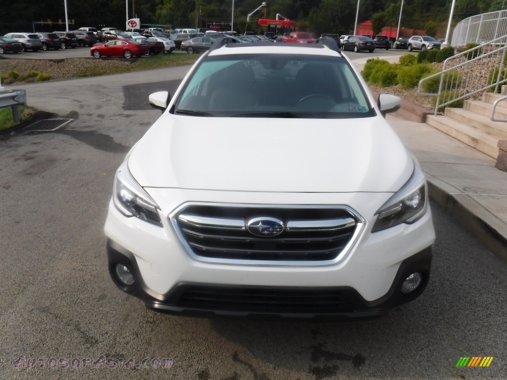 2018 Outback 2.5i Limited - Crystal White Pearl / Black photo #11