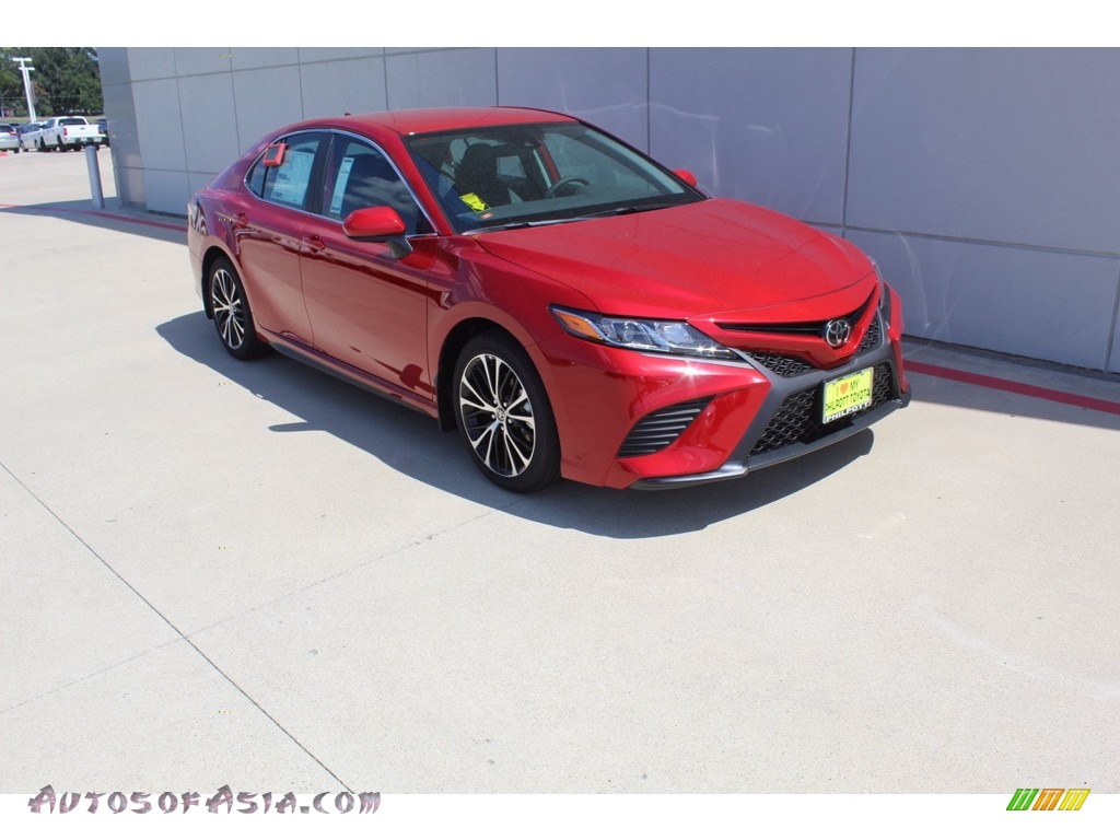 2020 Camry SE - Supersonic Red / Black photo #2