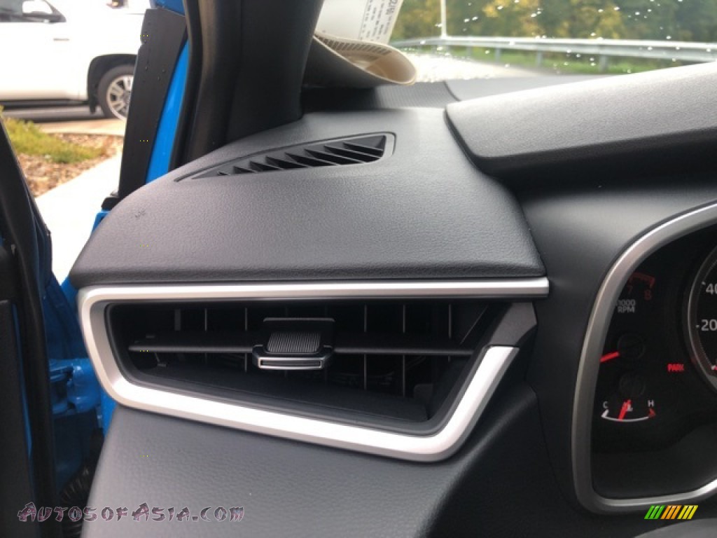 2021 Corolla Hatchback SE - Blue Flame / Black photo #13