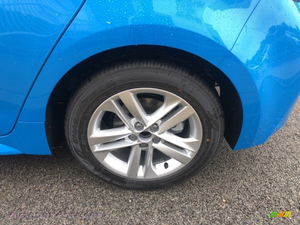 2021 Corolla Hatchback SE - Blue Flame / Black photo #31