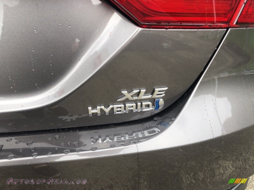 2020 Camry Hybrid XLE - Predawn Gray Mica / Black photo #38