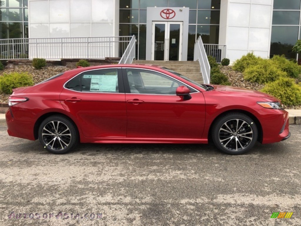 2020 Camry SE - Supersonic Red / Ash photo #37