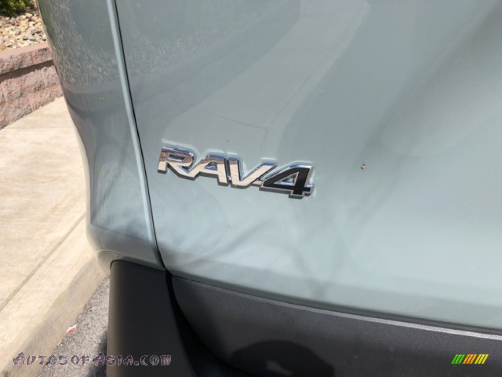 2021 RAV4 XLE Premium AWD - Lunar Rock / Light Gray photo #29