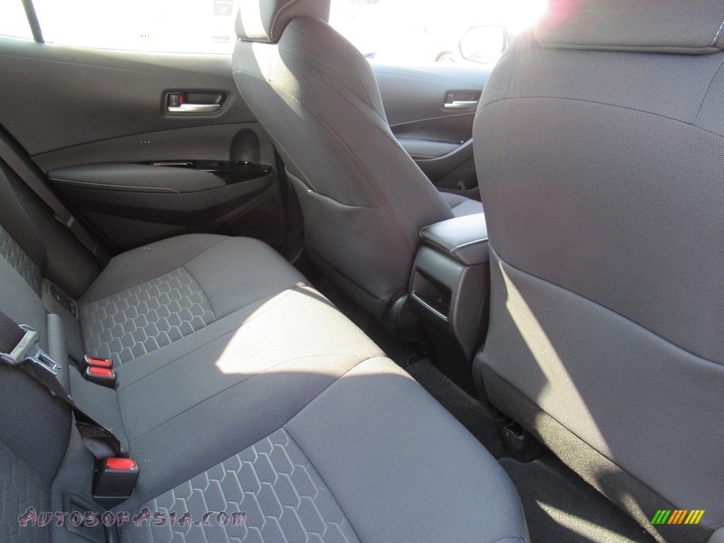 2020 Corolla Hatchback SE - Blizzard Pearl / Black photo #14