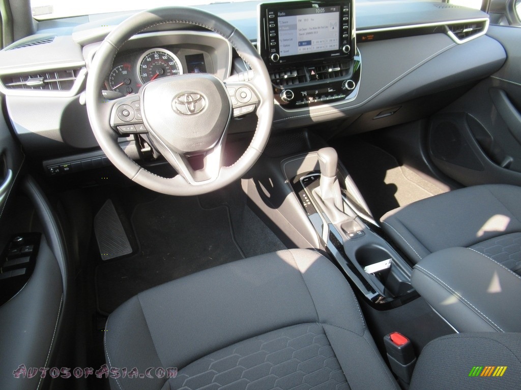 2020 Corolla Hatchback SE - Blizzard Pearl / Black photo #15