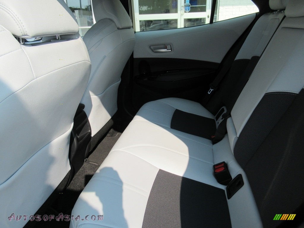 2020 Corolla Hatchback XSE - Blizzard Pearl / Moonstone photo #11