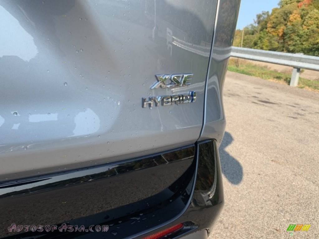 2021 RAV4 XSE AWD Hybrid - Silver Sky Metallic / Black photo #28
