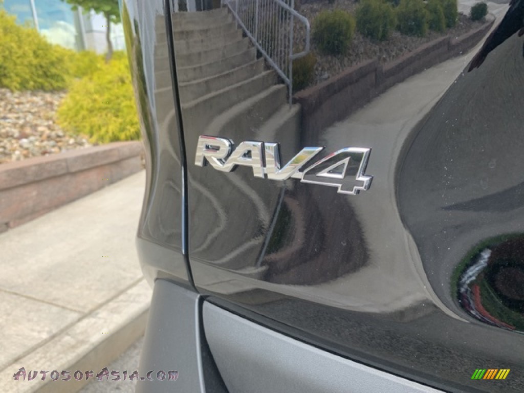 2021 RAV4 XLE AWD - Midnight Black Metallic / Black photo #27