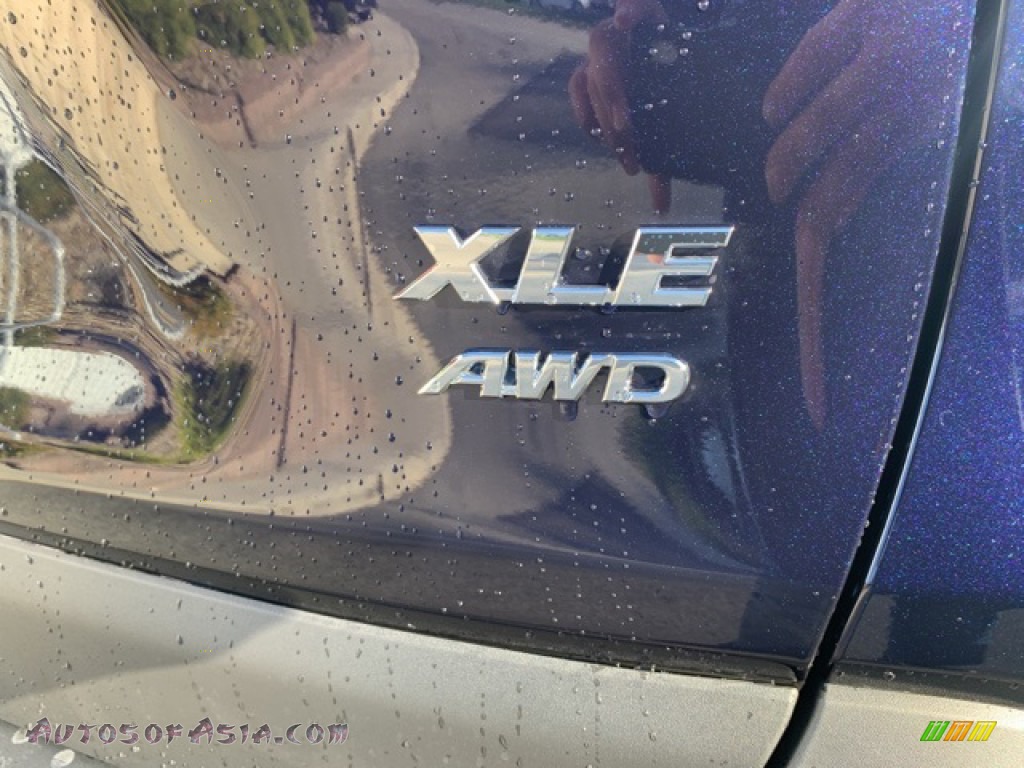 2021 RAV4 XLE AWD - Blueprint / Black photo #30