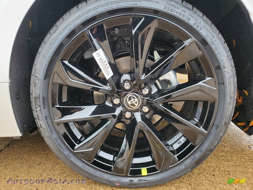 2021 Corolla SE Nightshade Edition - Classic Silver Metallic / Black photo #5