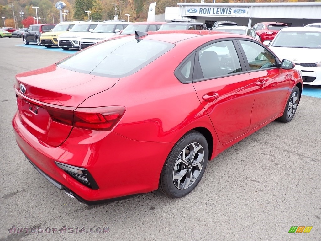 2021 Forte LXS - Currant Red / Black photo #2