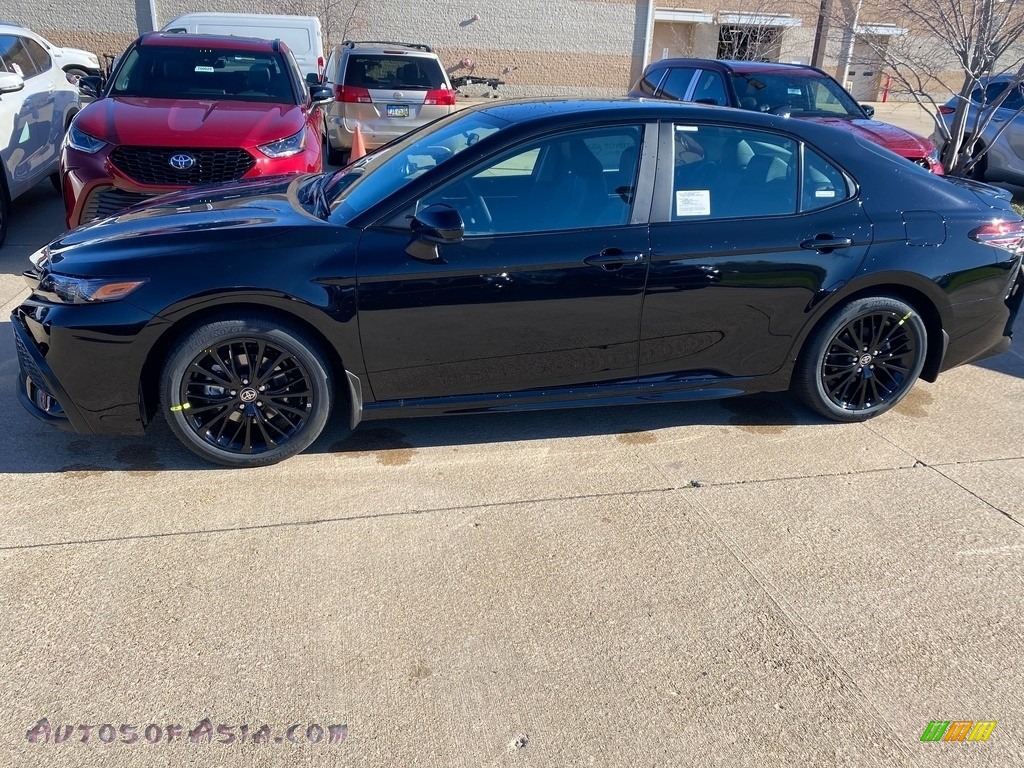 2021 Toyota Camry SE Nightshade AWD in Midnight Black Metallic for sale