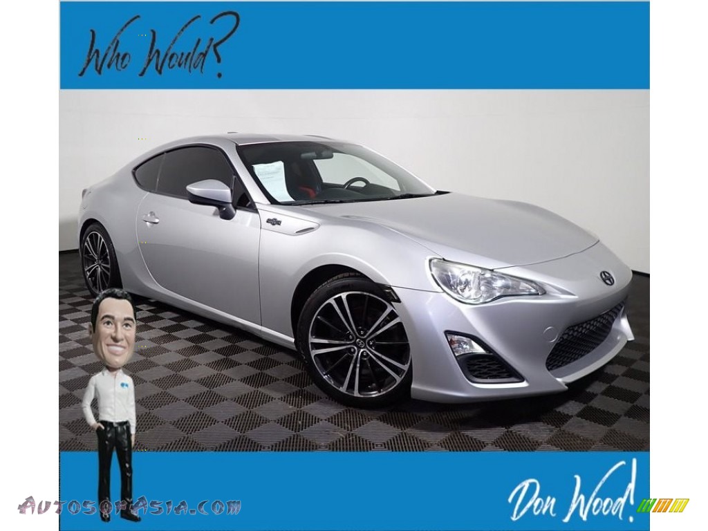 Argento Silver / Black/Red Accents Scion FR-S Sport Coupe