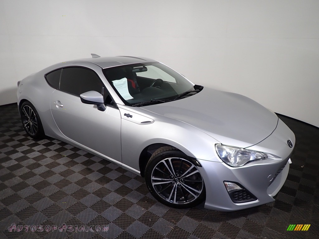 2013 FR-S Sport Coupe - Argento Silver / Black/Red Accents photo #2