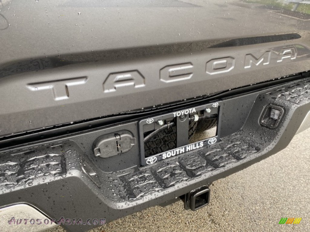 2021 Tacoma TRD Off Road Double Cab 4x4 - Magnetic Gray Metallic / TRD Cement/Black photo #17