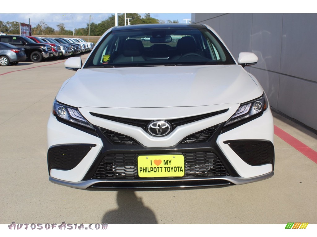 2021 Camry XSE - Wind Chill Pearl / Black photo #3