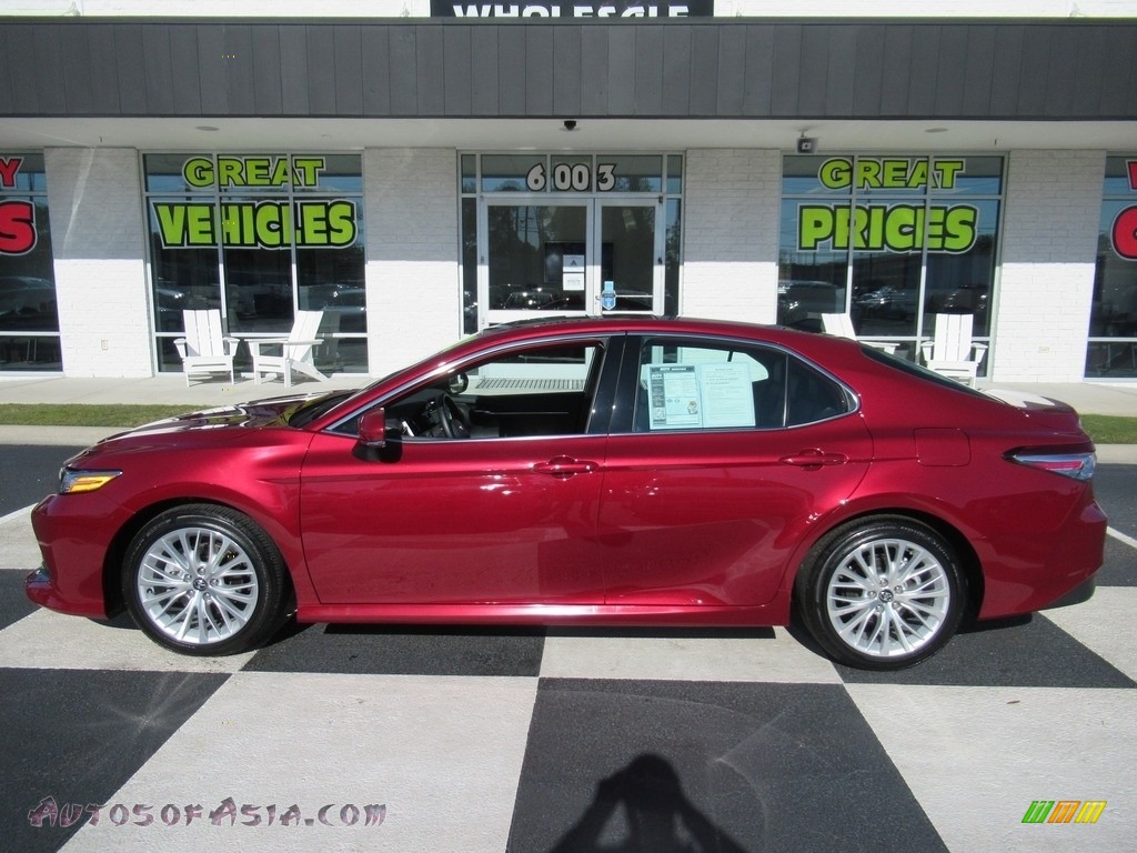 Ruby Flare Pearl / Black Toyota Camry XLE