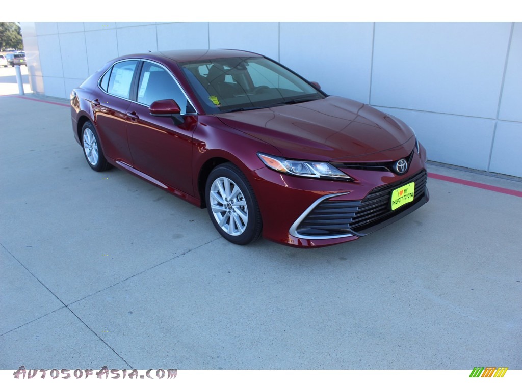 2021 Camry LE - Ruby Flare Pearl / Black photo #2