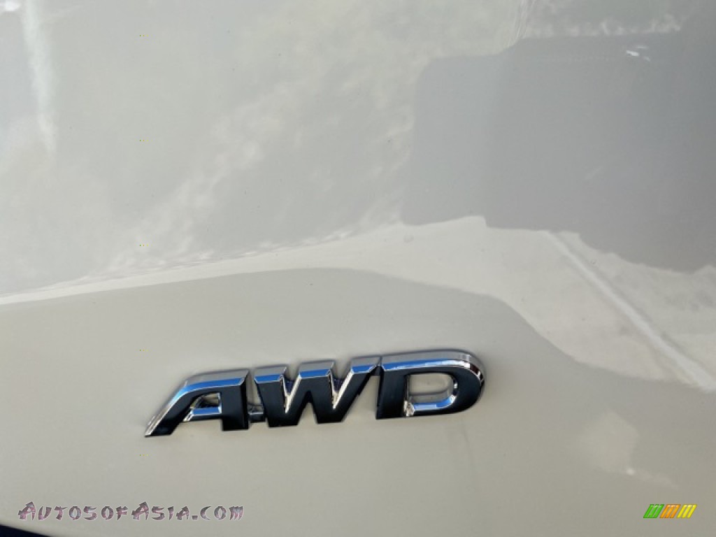 2021 RAV4 XLE AWD Hybrid - Super White / Nutmeg photo #19
