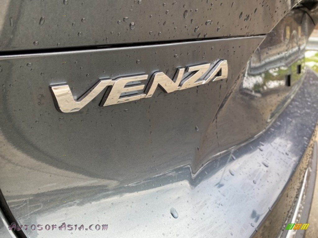 2021 Venza Hybrid Limited AWD - Coastal Gray Metallic / Black photo #28
