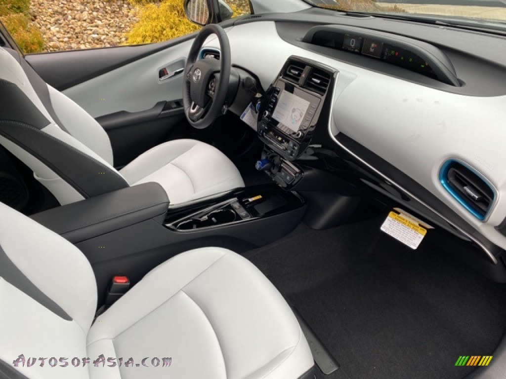 2021 Prius XLE AWD-e - Magnetic Gray Metallic / Moonstone photo #10