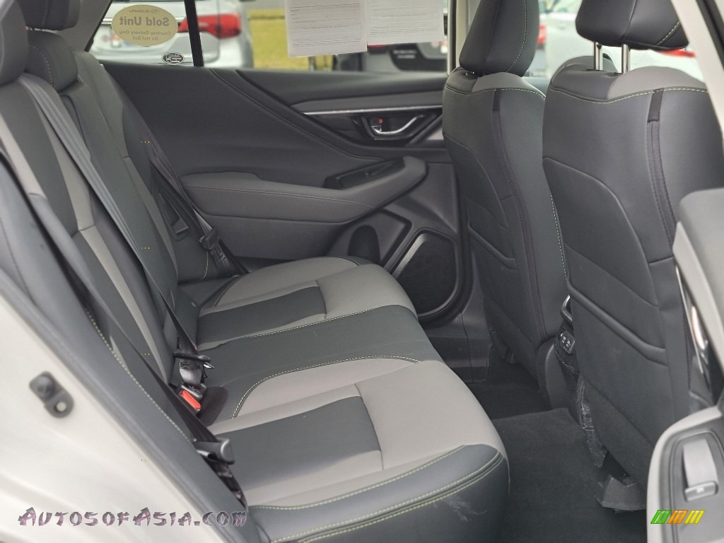 2020 Outback Onyx Edition XT - Crystal White Pearl / Gray StarTex photo #27