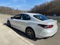 Toyota Camry XLE AWD Wind Chill Pearl photo #2