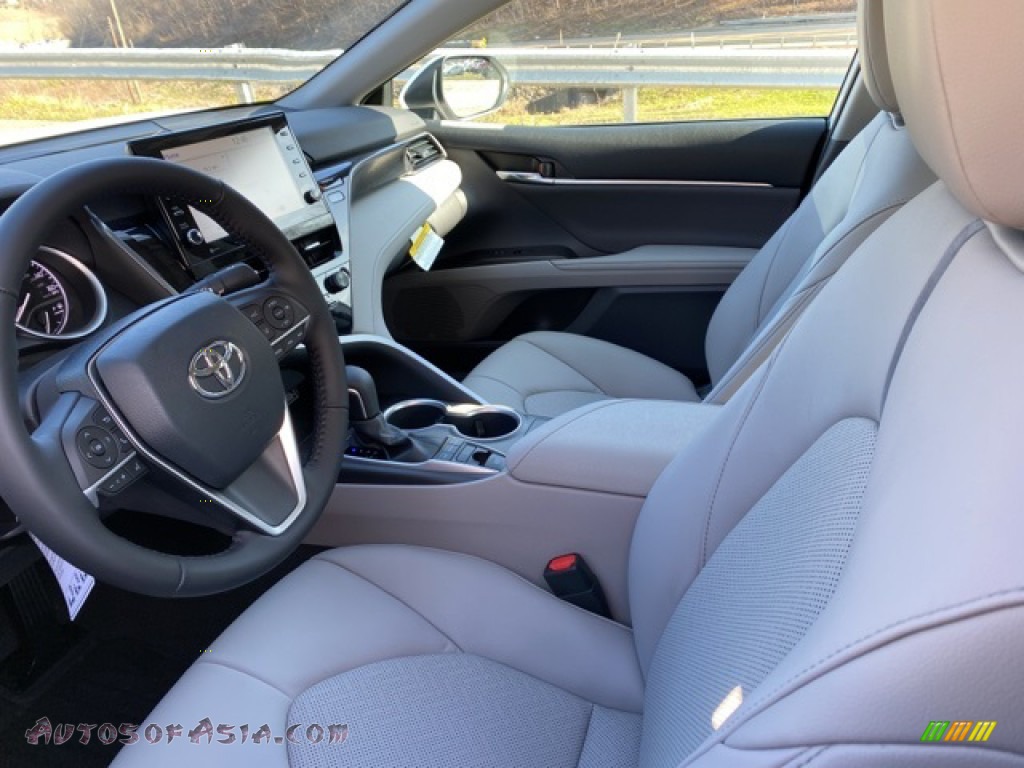 2021 Camry XLE AWD - Wind Chill Pearl / Ash photo #4