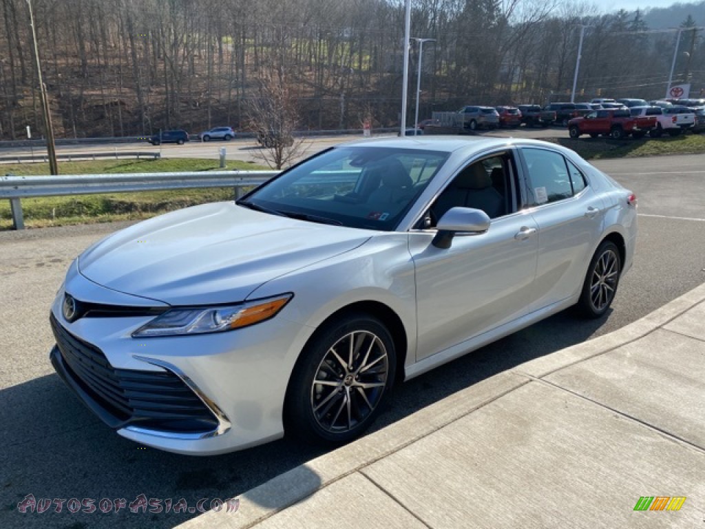 2021 Camry XLE AWD - Wind Chill Pearl / Ash photo #12
