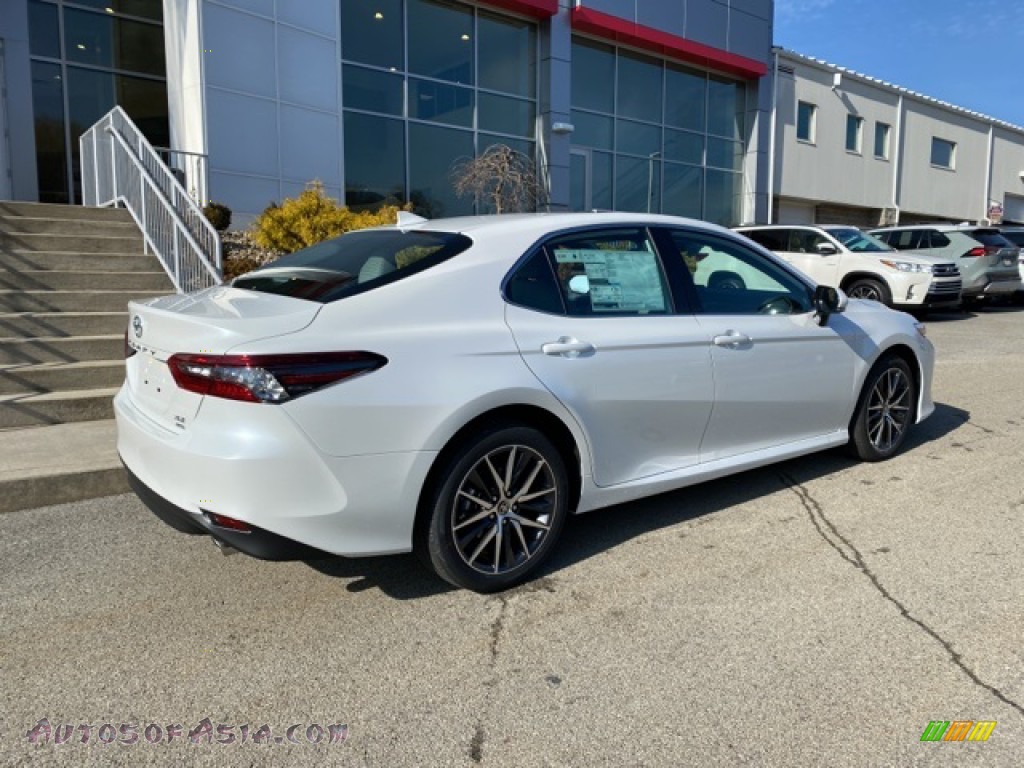 2021 Camry XLE AWD - Wind Chill Pearl / Ash photo #13