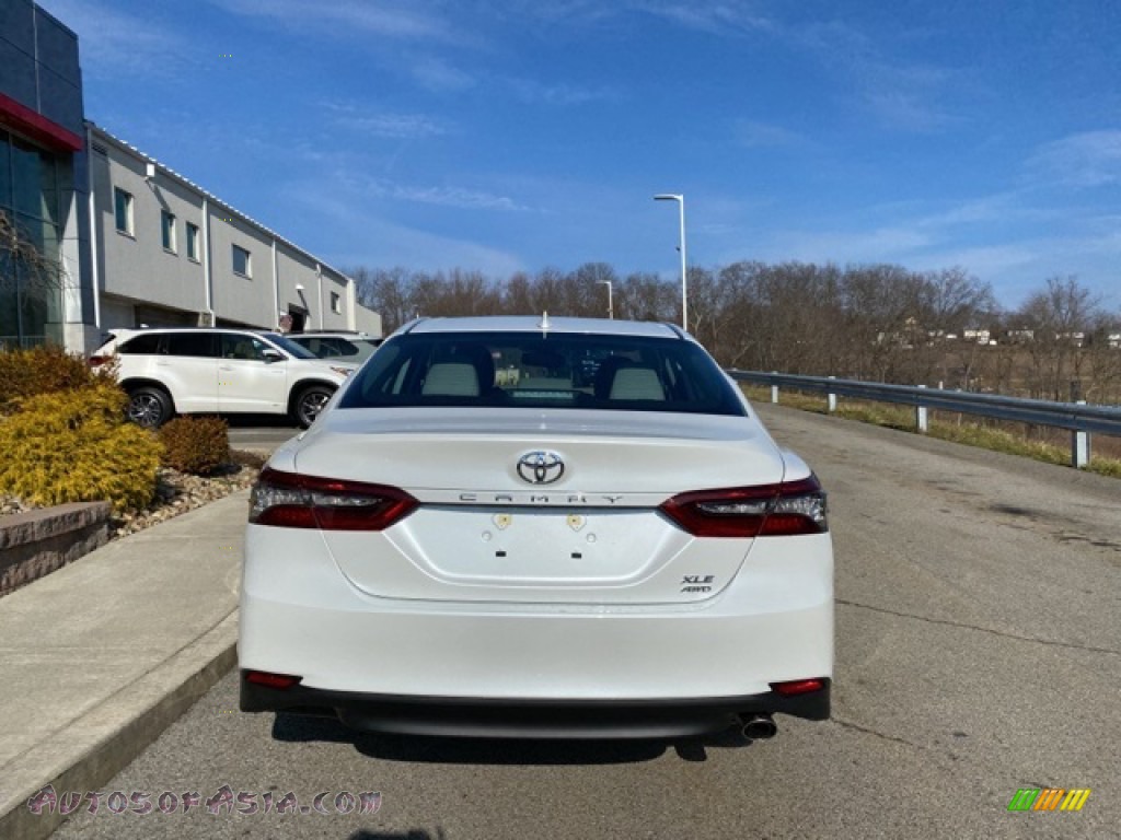 2021 Camry XLE AWD - Wind Chill Pearl / Ash photo #14