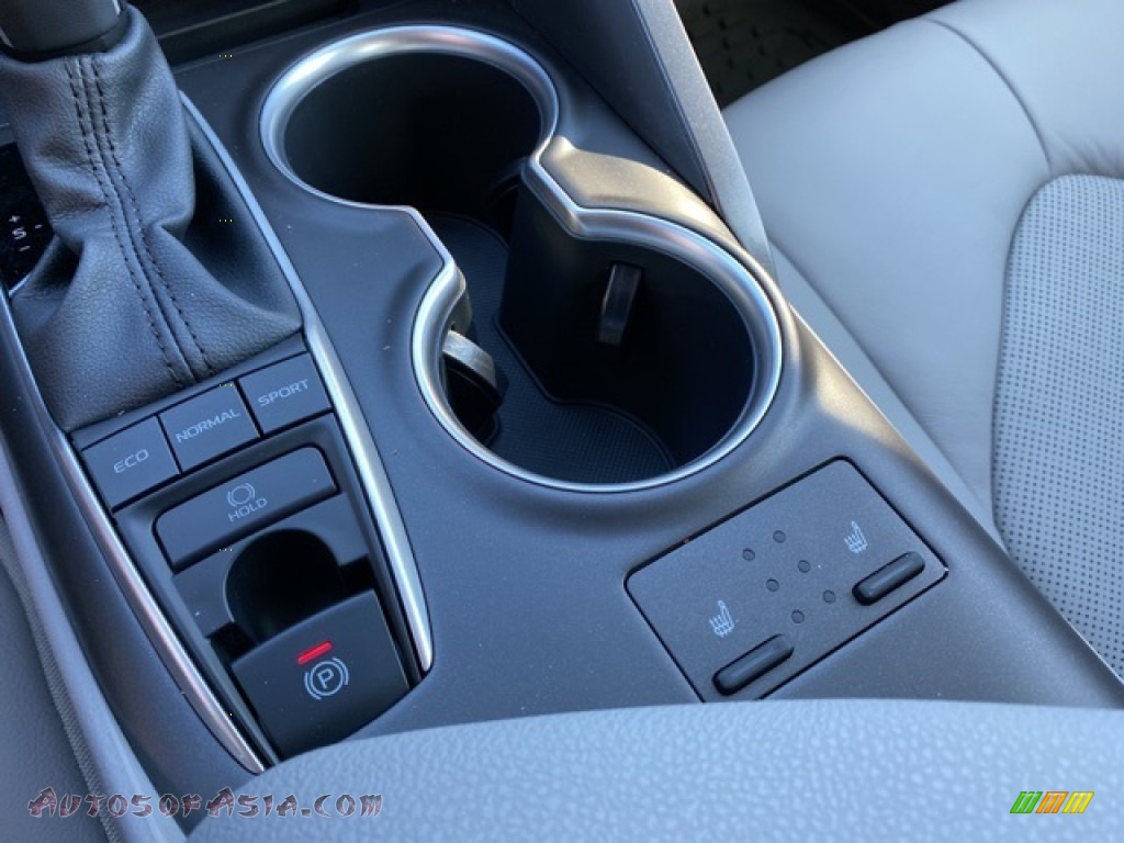 2021 Camry XLE AWD - Wind Chill Pearl / Ash photo #18