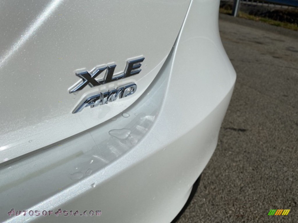 2021 Camry XLE AWD - Wind Chill Pearl / Ash photo #23